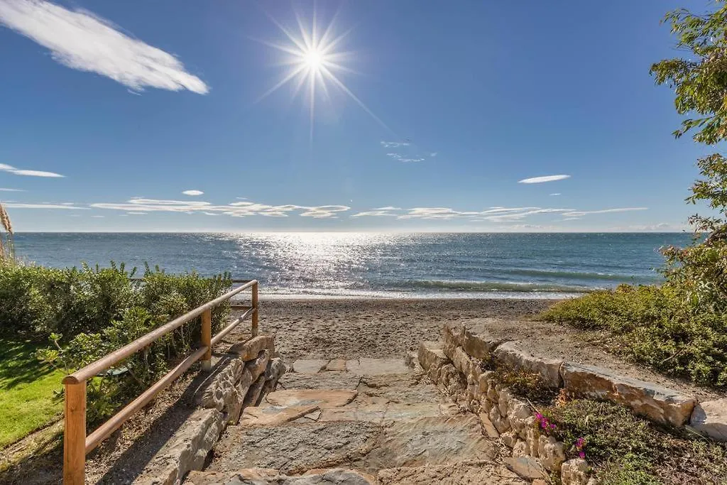 Waterfront Apartment 0*, Estepona