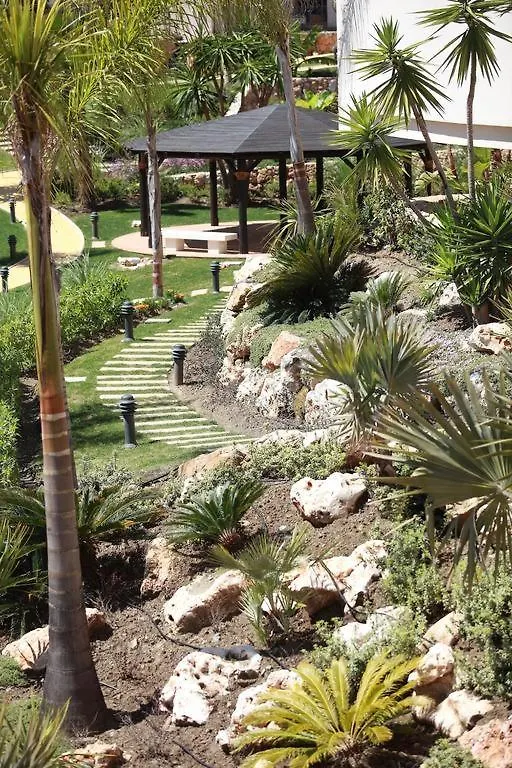 Waterfront Apartment Estepona Spagna