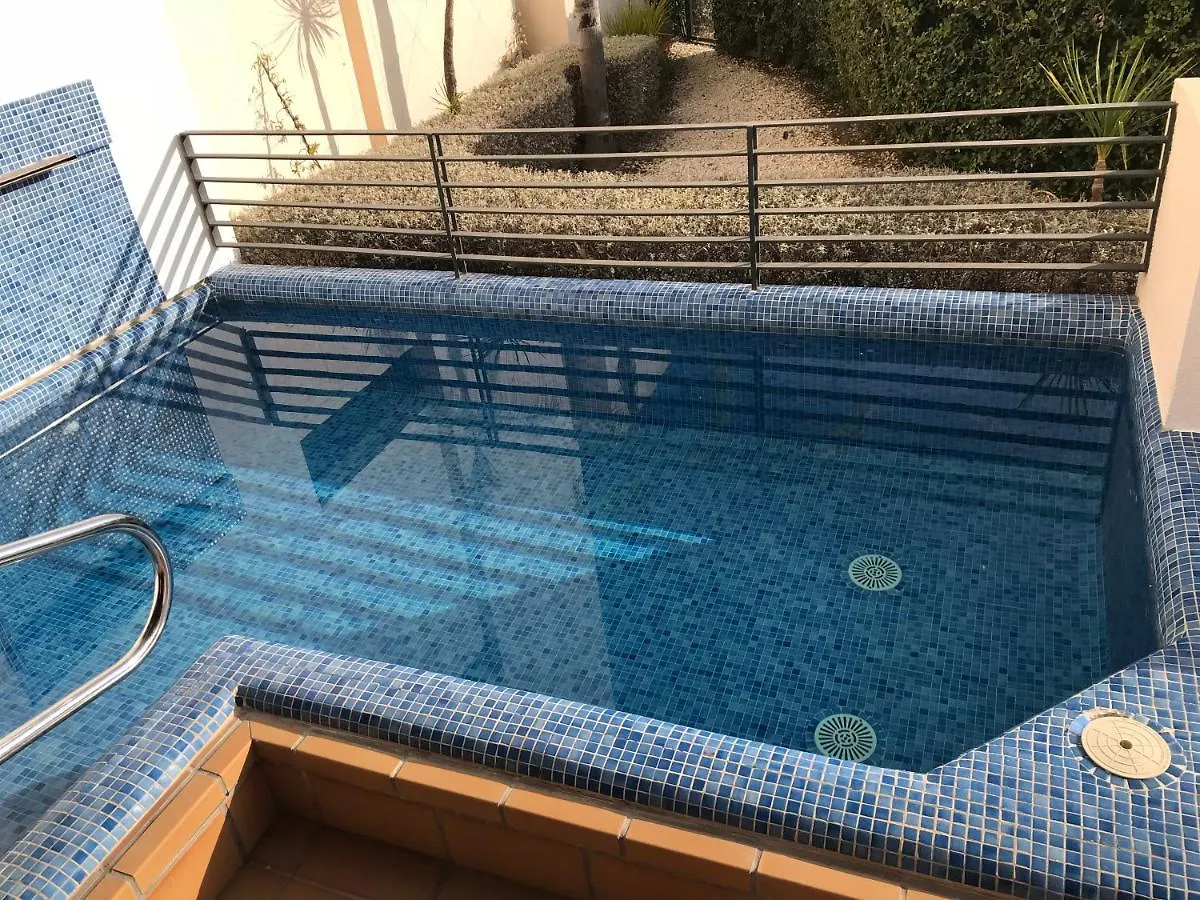 Waterfront Apartment Estepona Spagna
